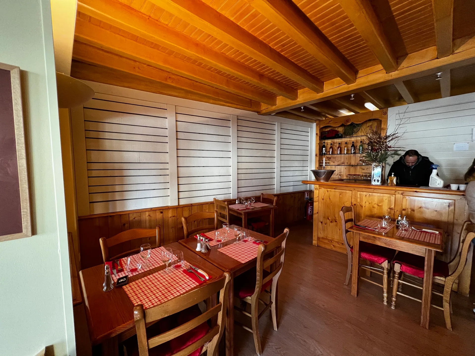 Avant - Bistrot Justin à Saint-Julien-Chapteuil