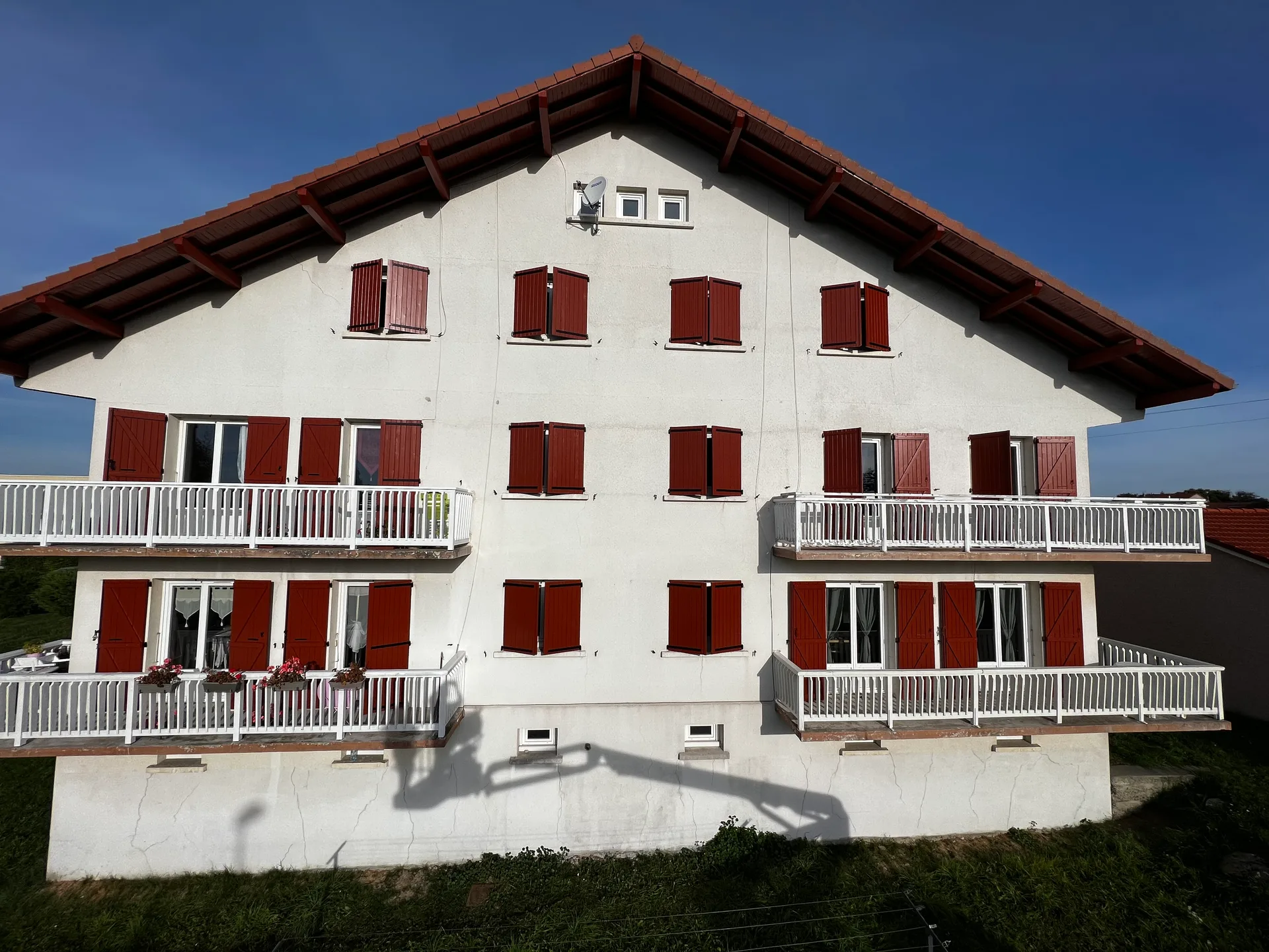 Réalisation GM Peinture : Chalet et menuiseries