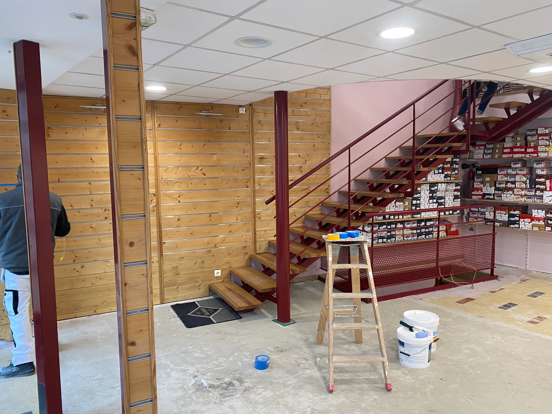 Pendant - Magasin de chaussures à Yssingeaux